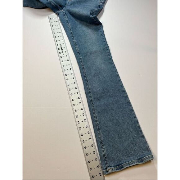 Free People We theFree Shayla Mid Rise Bootcut Jeans Size 28 Embroidered Pockets - Picture 5 of 10